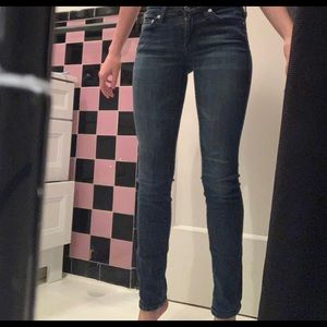 Super cute y2k looking low rise jeans